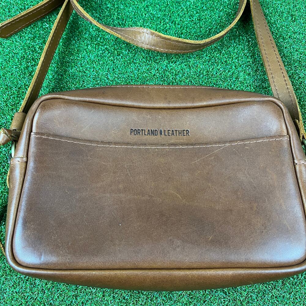 Vintage Portland Leather Brown Leather Crossbody Bag - Picture 2 of 8